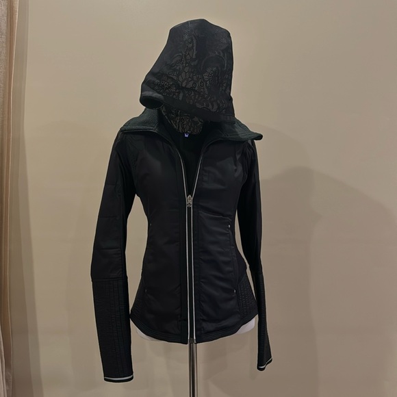 Lululemon Athletica size 4 Jacket - Picture 1 of 8